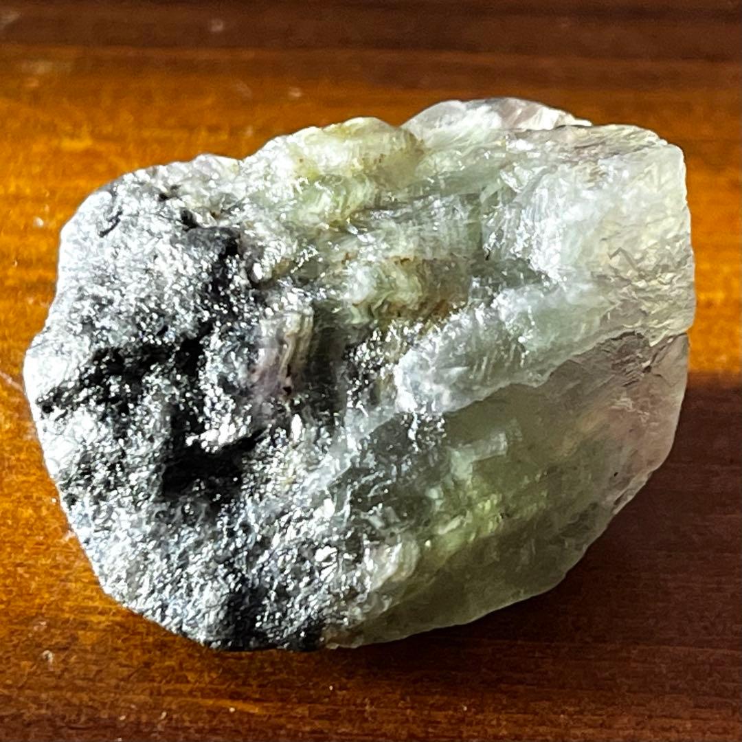 バイカラー 縞模様 フローライト 90.9ct 原石 グリーン グレー 一点物