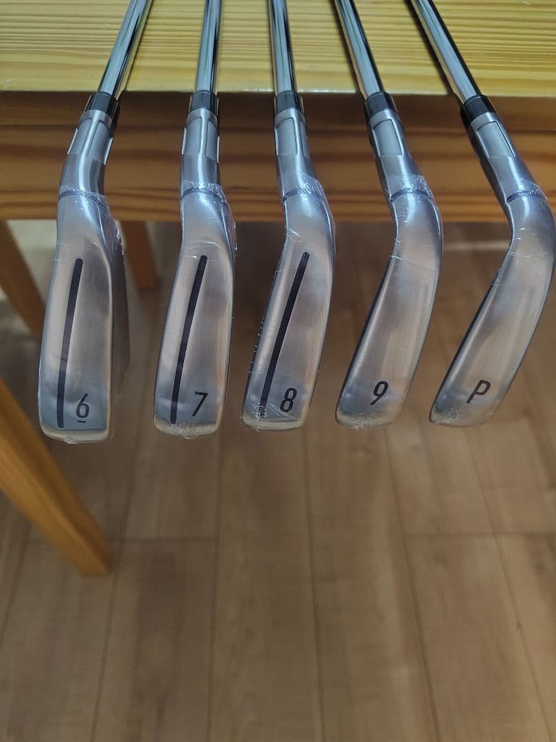 ★未使用箱入り★テーラーメイド ステルスアイアンセット 6-9 P 5本