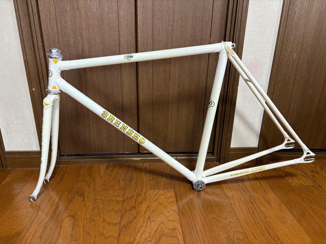 3RENSHO ピストフレーム白