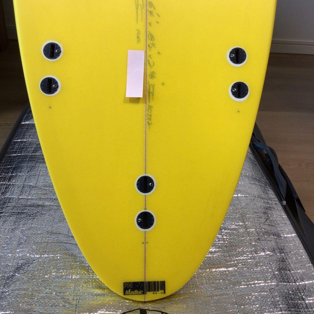 JSサーフボード　6’4“