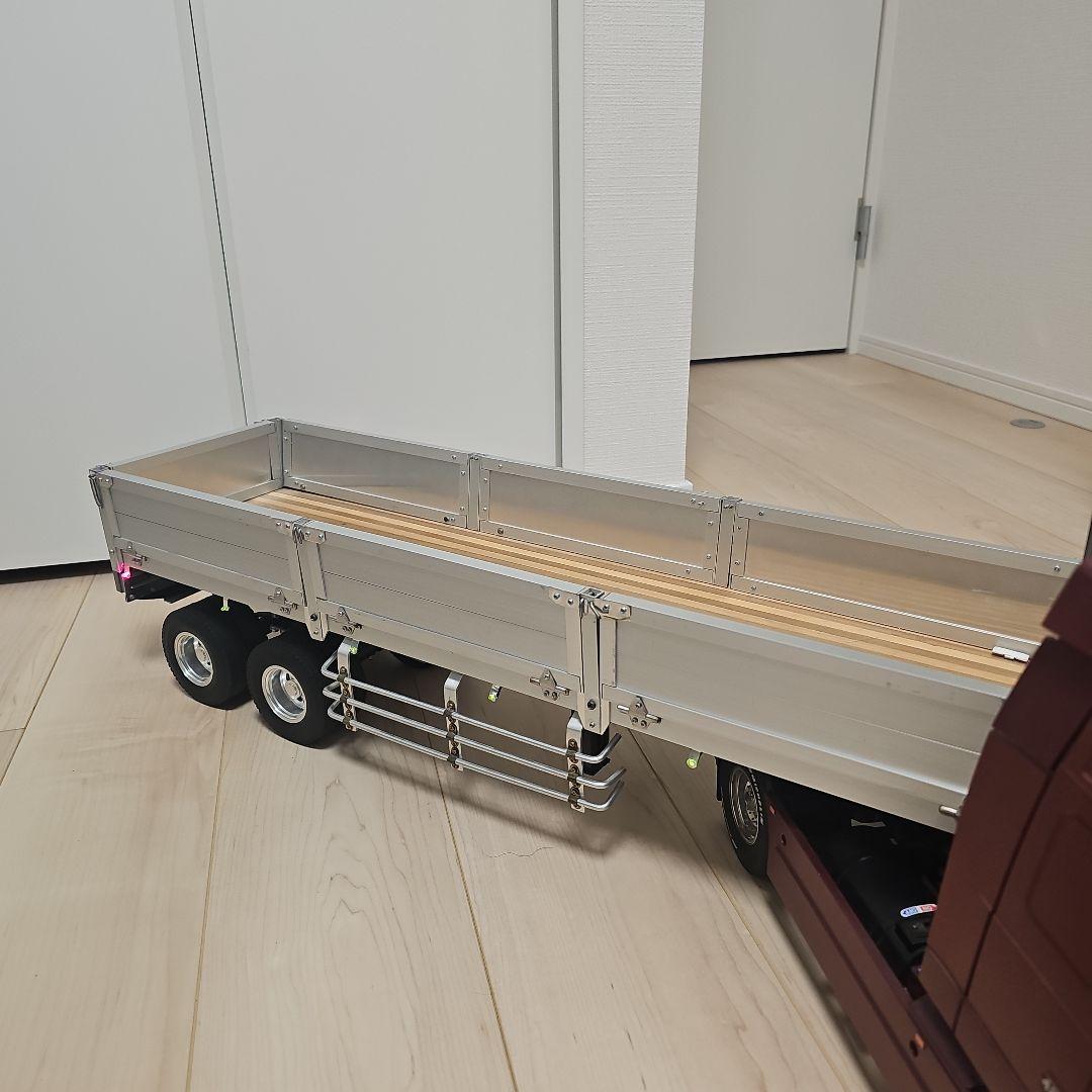 Volvo Globetrotter FH12 平ボディートレーラー　プロポ付き