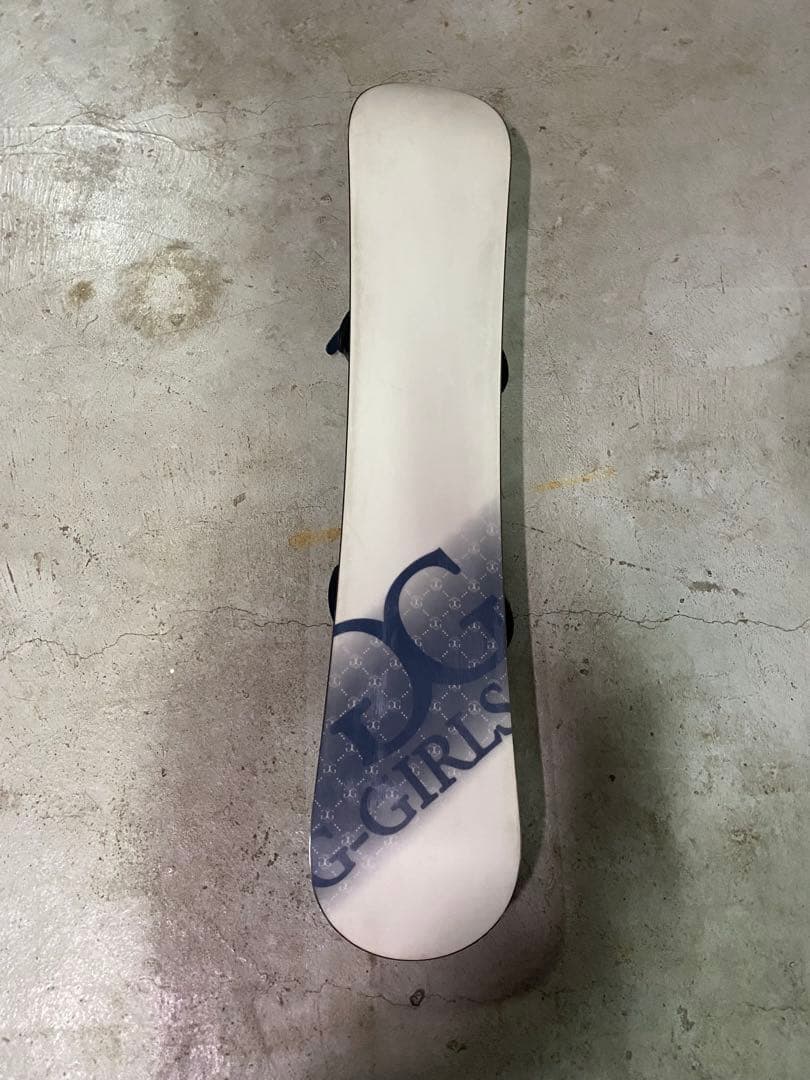 スノーボード　キャリーケース付　初心者　女性用　142cm