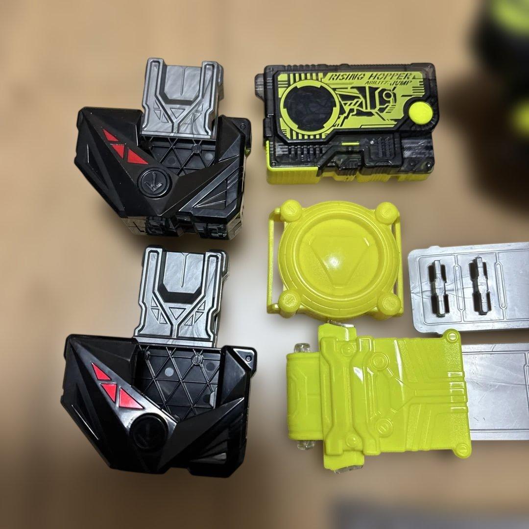 仮面ライダーゼロワン　ゼロワンドライバー　ショットライザー　フォースライザー