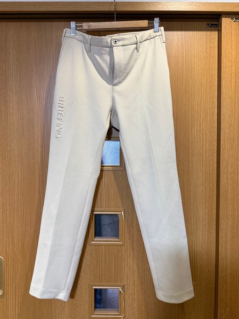 BRIEFING ベージュパンツ