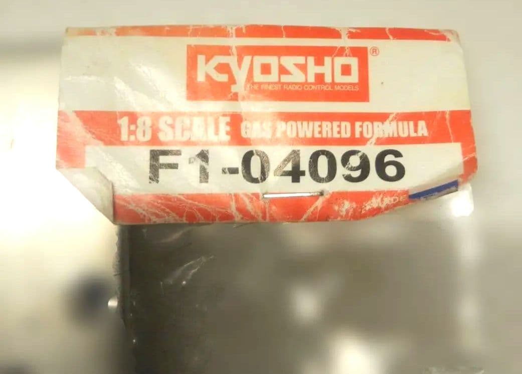 京商⬛️1/8gas powered formulaフェラーリ用金属シャーシ