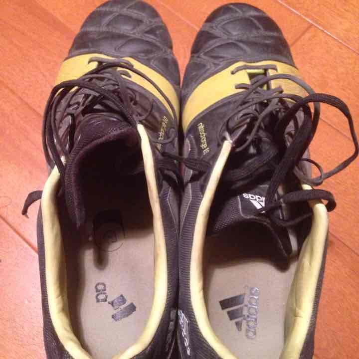 サッカースパイクナイトロチャージ1.0