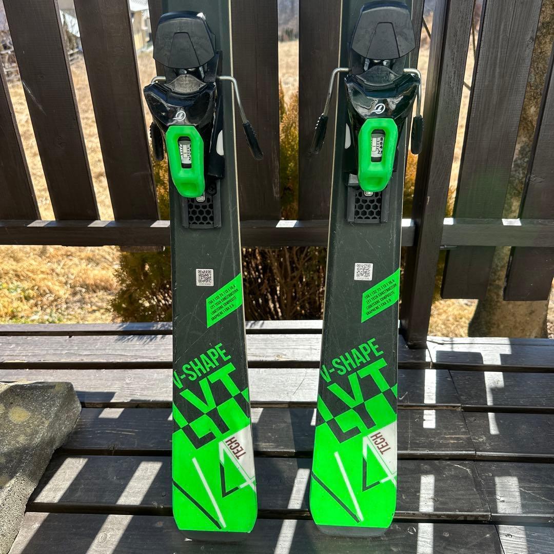 サファイア　HEAD 156cm LYT TECH V4 V SHAPE