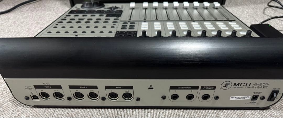 MACKIE MCU Pro DAWコントロールサーフェス