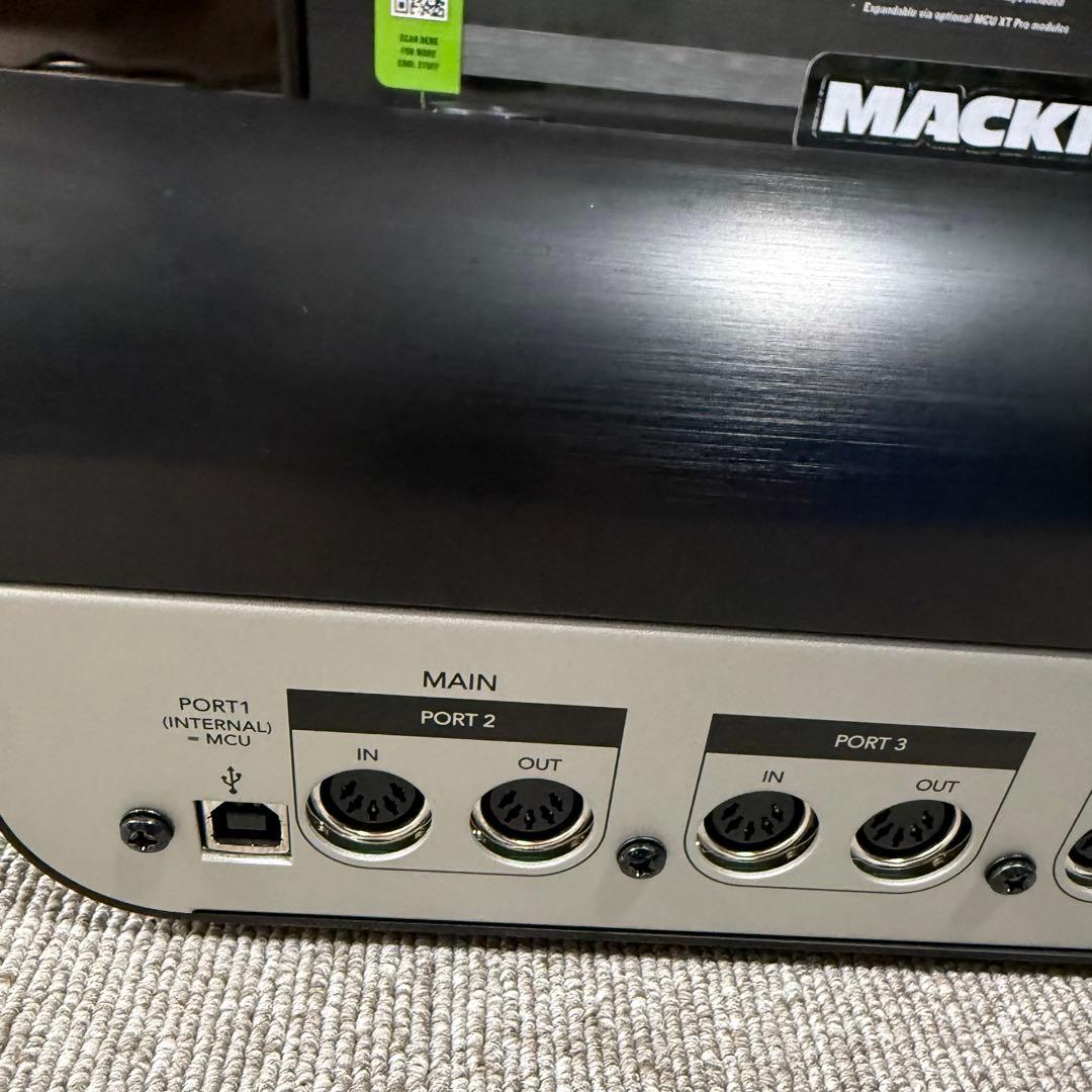 MACKIE MCU Pro DAWコントロールサーフェス