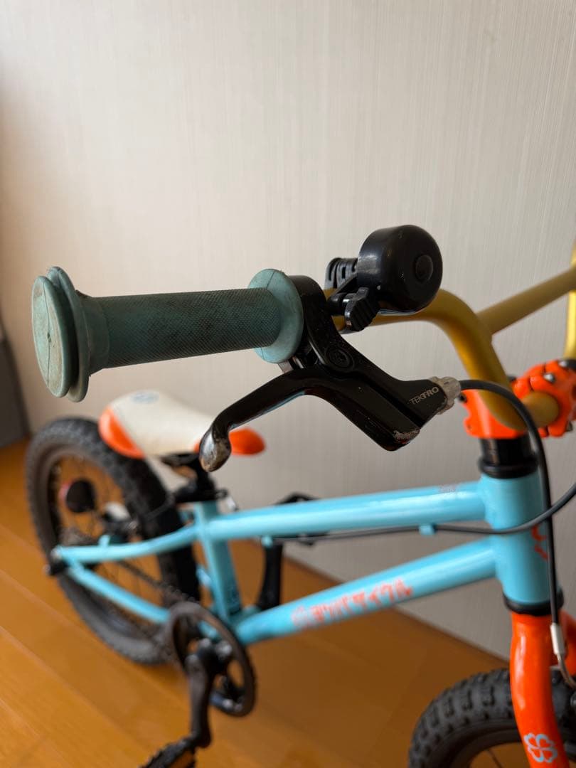 ヨツバサイクル 16インチ ラムネブルー 補助輪付 【神奈川県藤沢市・直接引取】