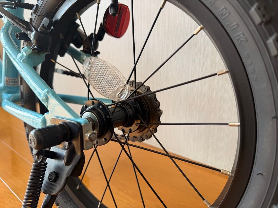 ヨツバサイクル 16インチ ラムネブルー 補助輪付 【神奈川県藤沢市・直接引取】