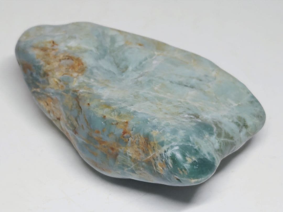 淡緑 254g 翡翠 ヒスイ 原石 鑑賞石 自然石 誕生石 鉱物 鉱石 水石