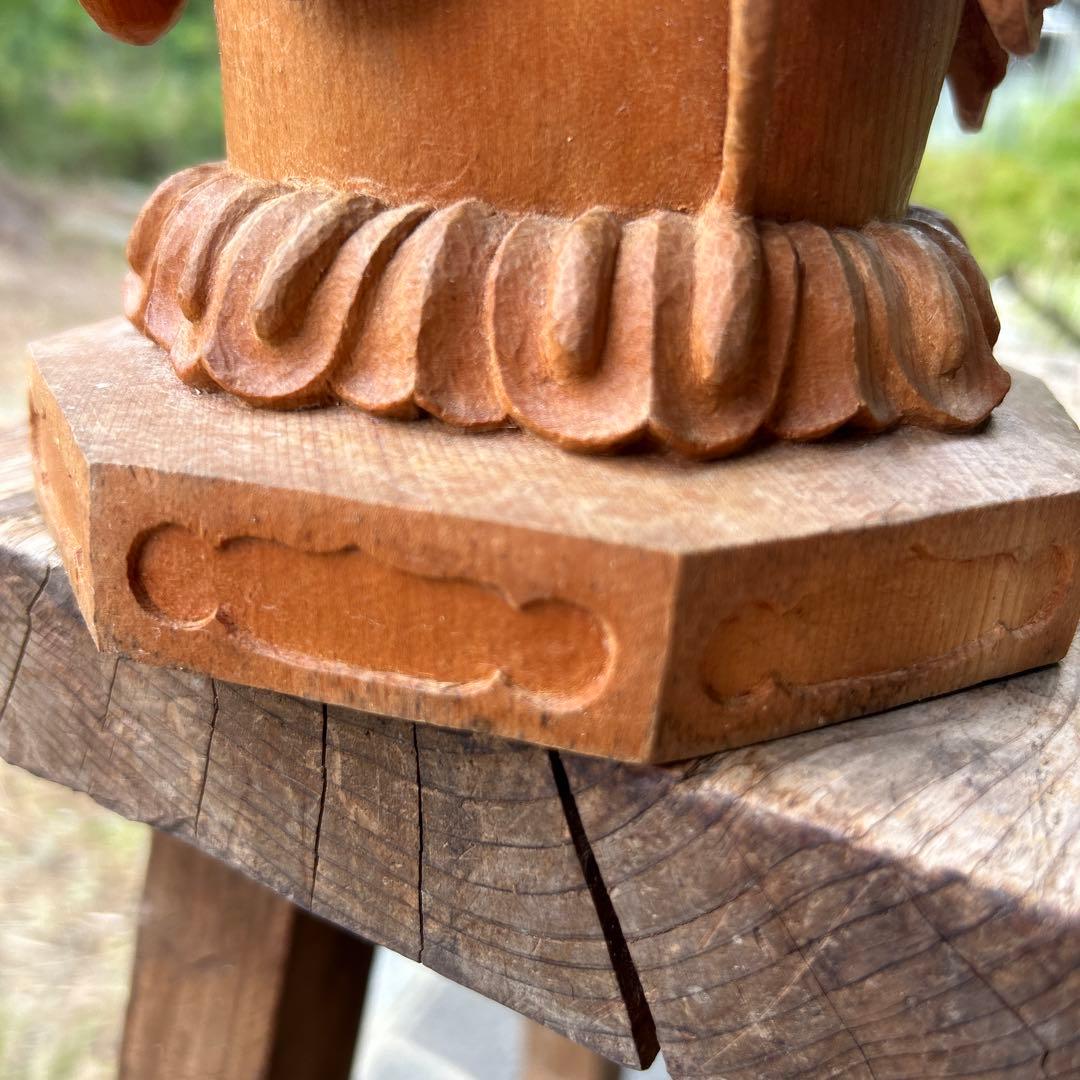 弥勒菩薩 木製 木彫り アンティーク 置物 仏教美術 阿弥陀如来