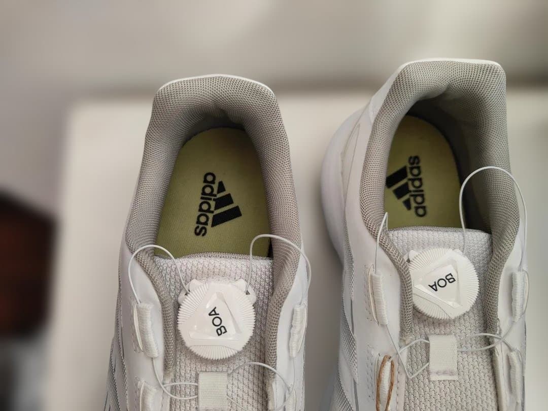 アディダス ゴルフシューズトラクションライトMAX BOA