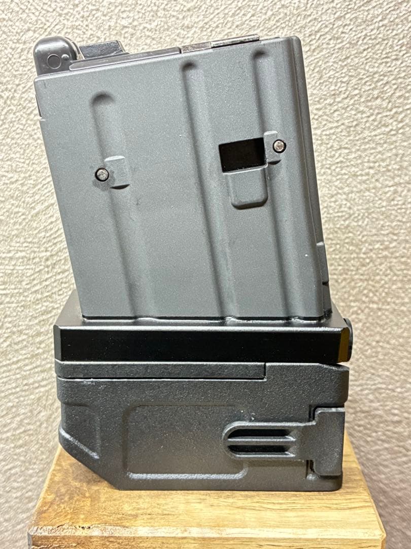 R7-42 東京マルイ GBB M4 マガジンアダプター 外部ソース仕様