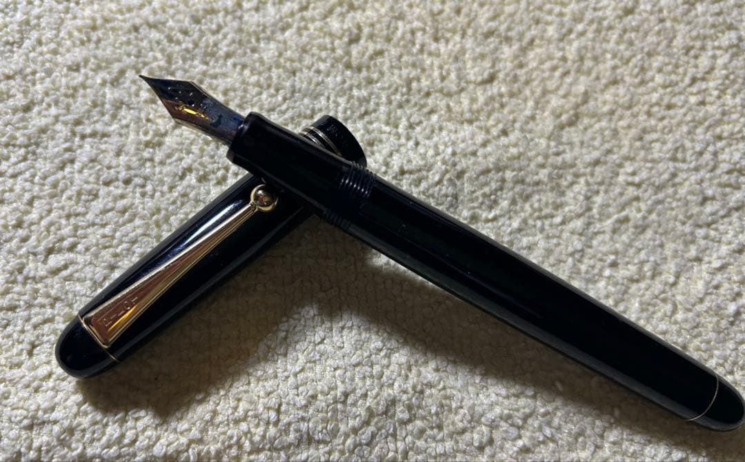 Pilot 万年筆　　廃版Custom カスタム 67 黒軸 14k 585