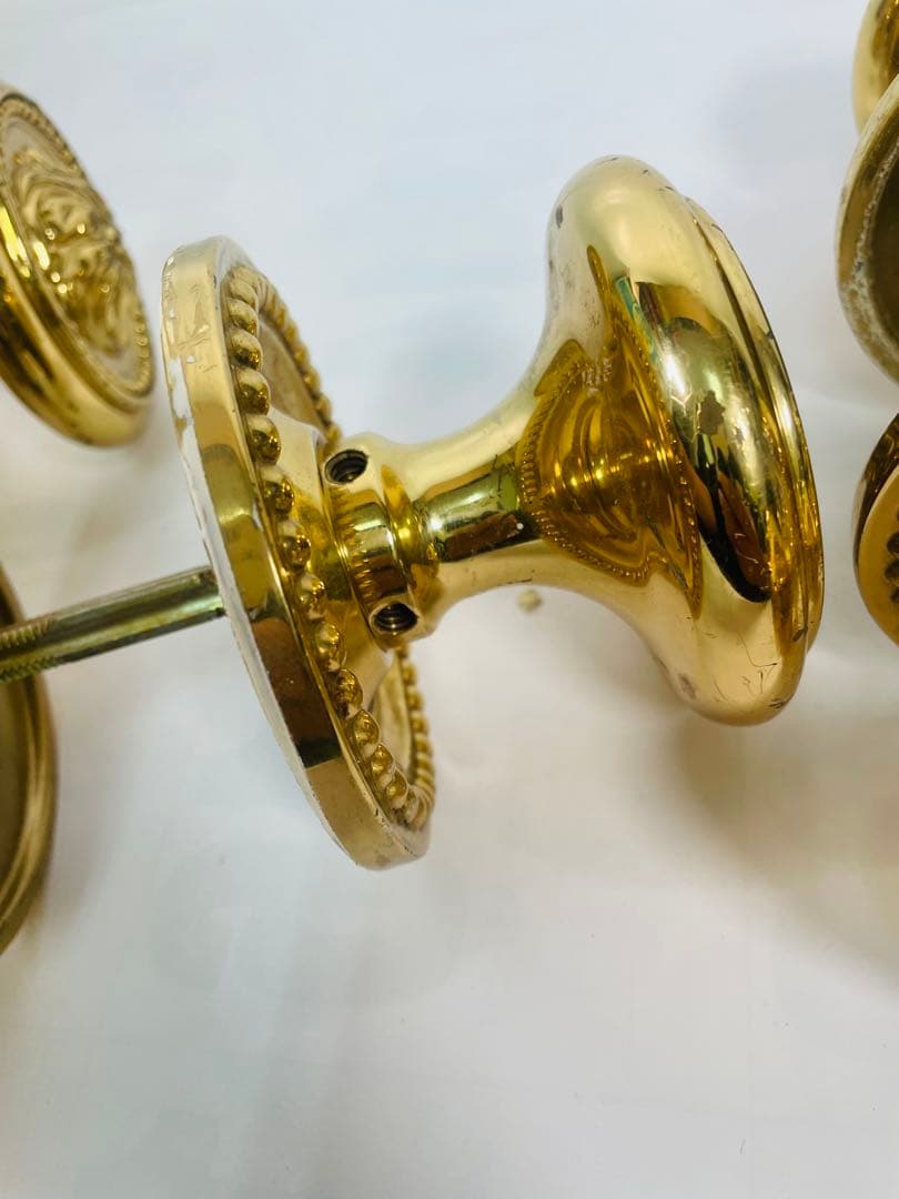 【レア品】アンティーク品　真鍮製ドアノブ　クラシックデザイン　現状品　インテリア