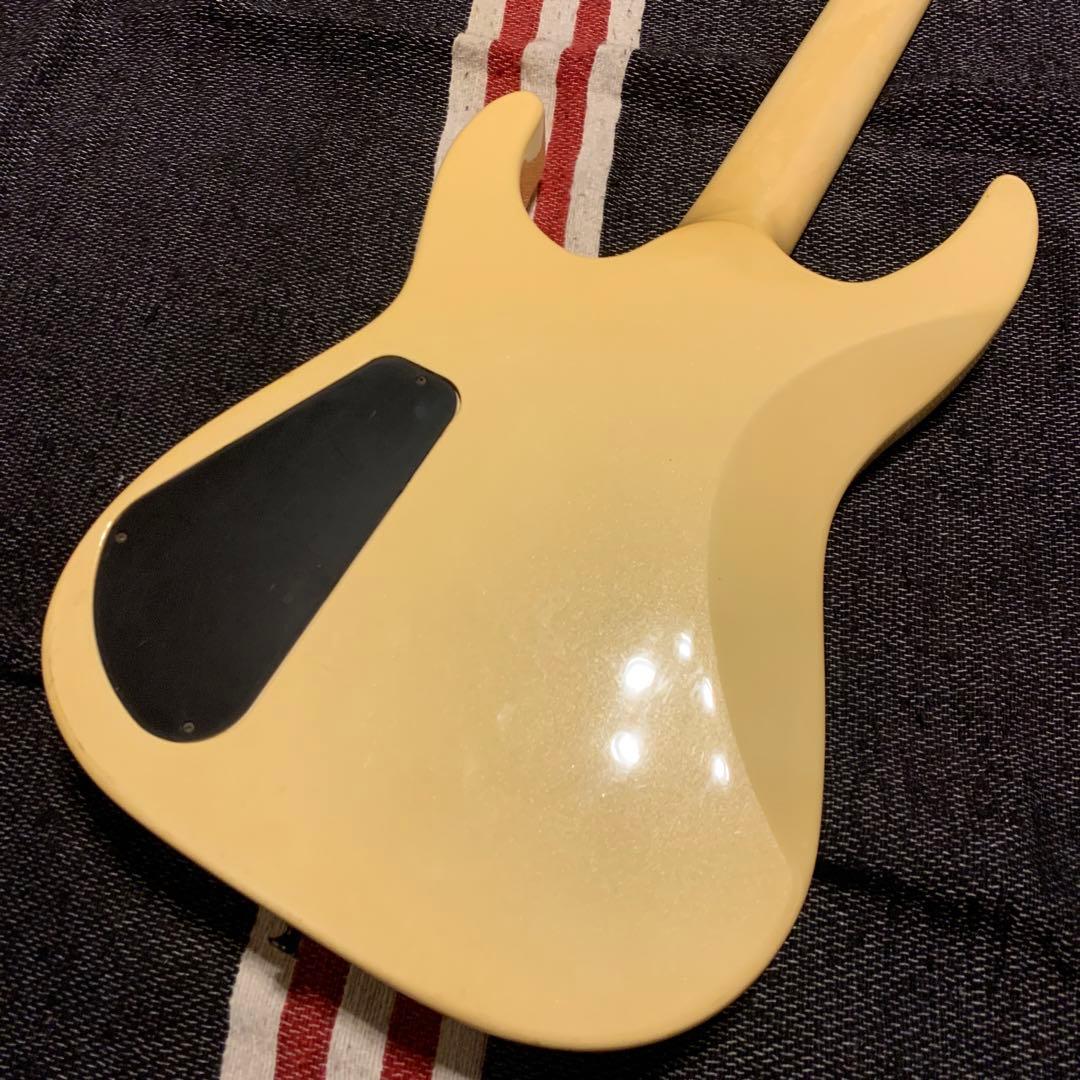 1986年Charvel JACKSONシャーベルMODEL6 ケーラートレモノ