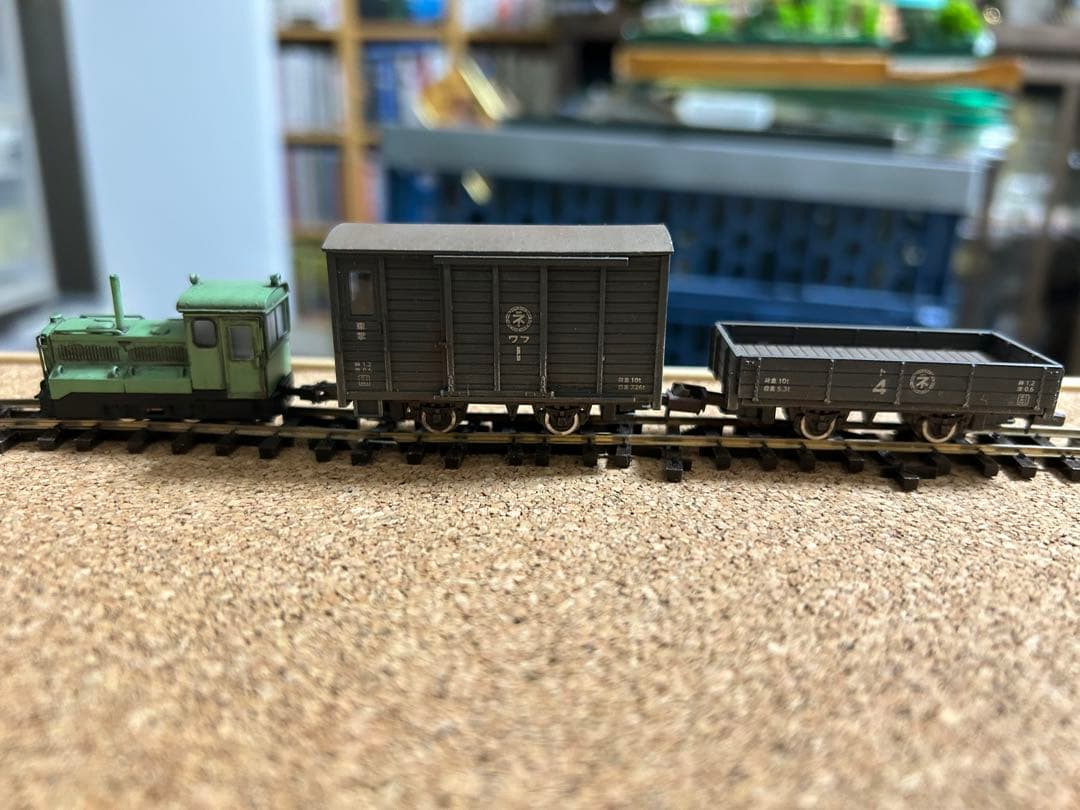 メーカー不明 ディーゼル機関車+貨車2両セット