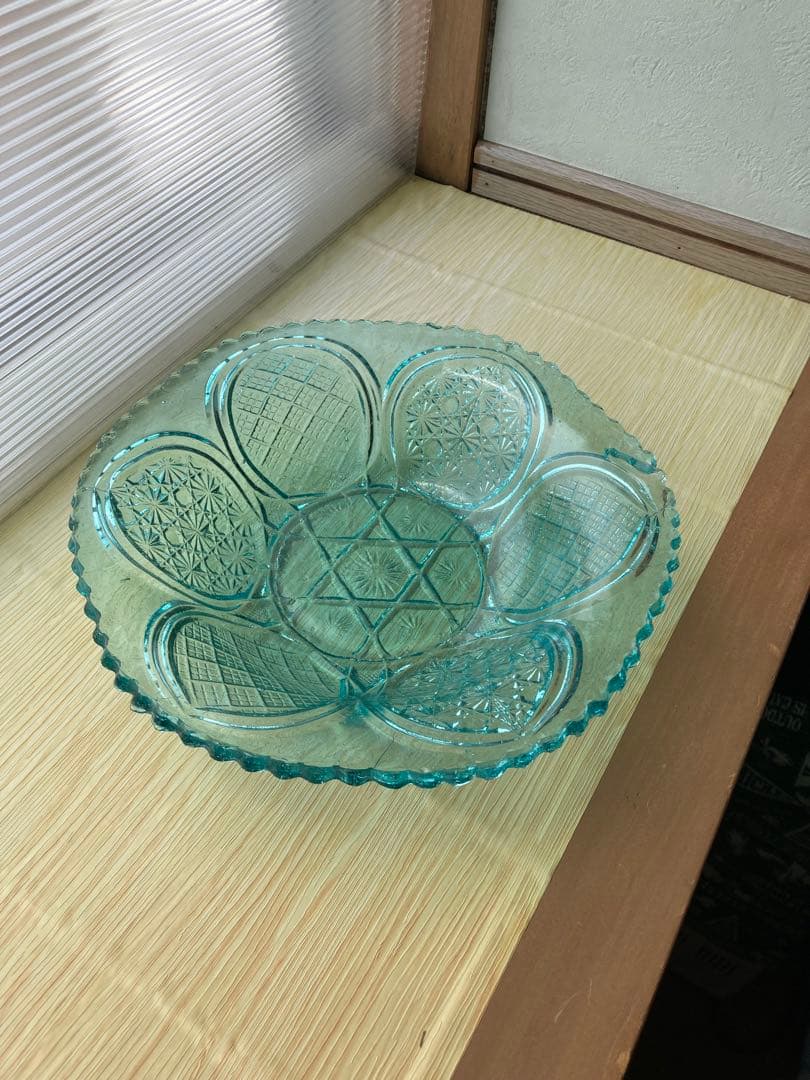 アンティーク 透明青色格子模様ガラスの器