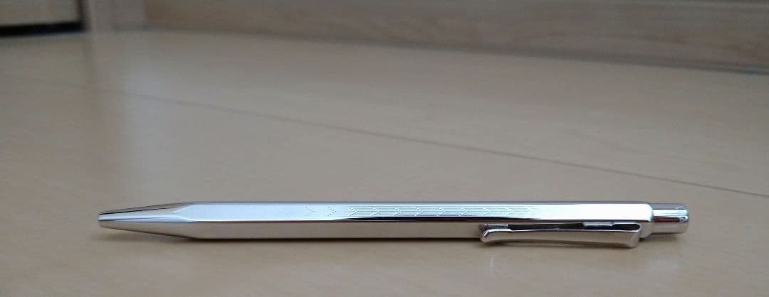 値下げ【CARAN D'ACHE】エクリドール シェブロン ボールペン