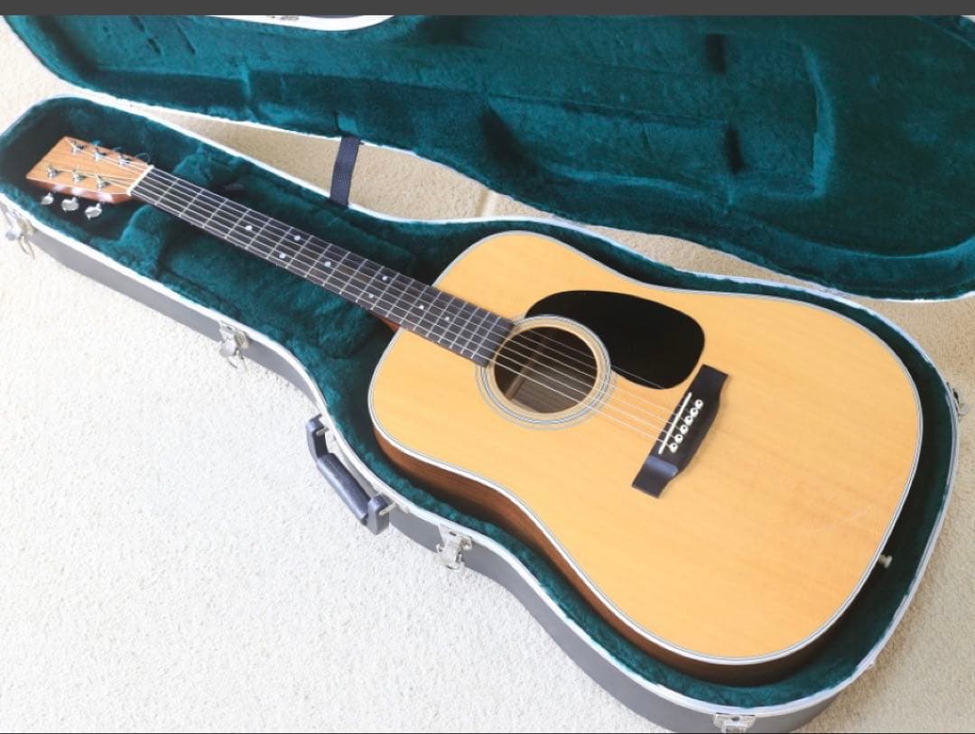 【超美品】Martin D-28 2009年製 ミントコンディション。綺麗な木目
