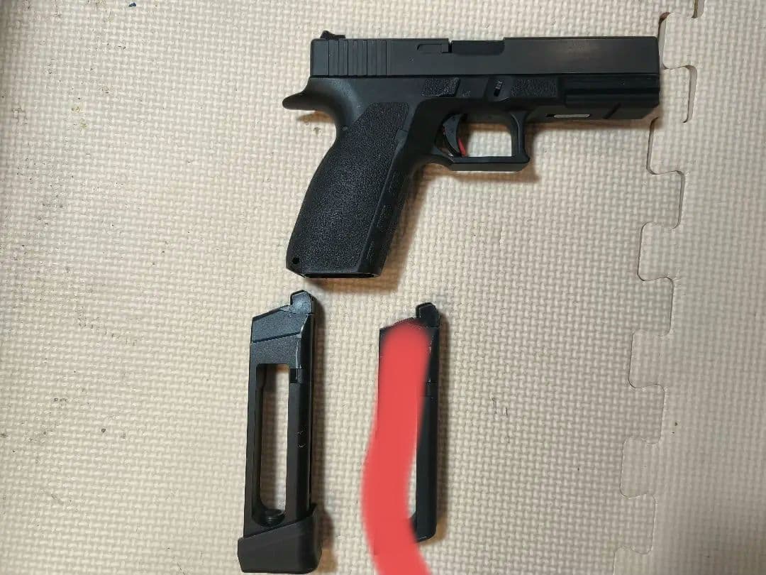 Carbon8 ストライカー9