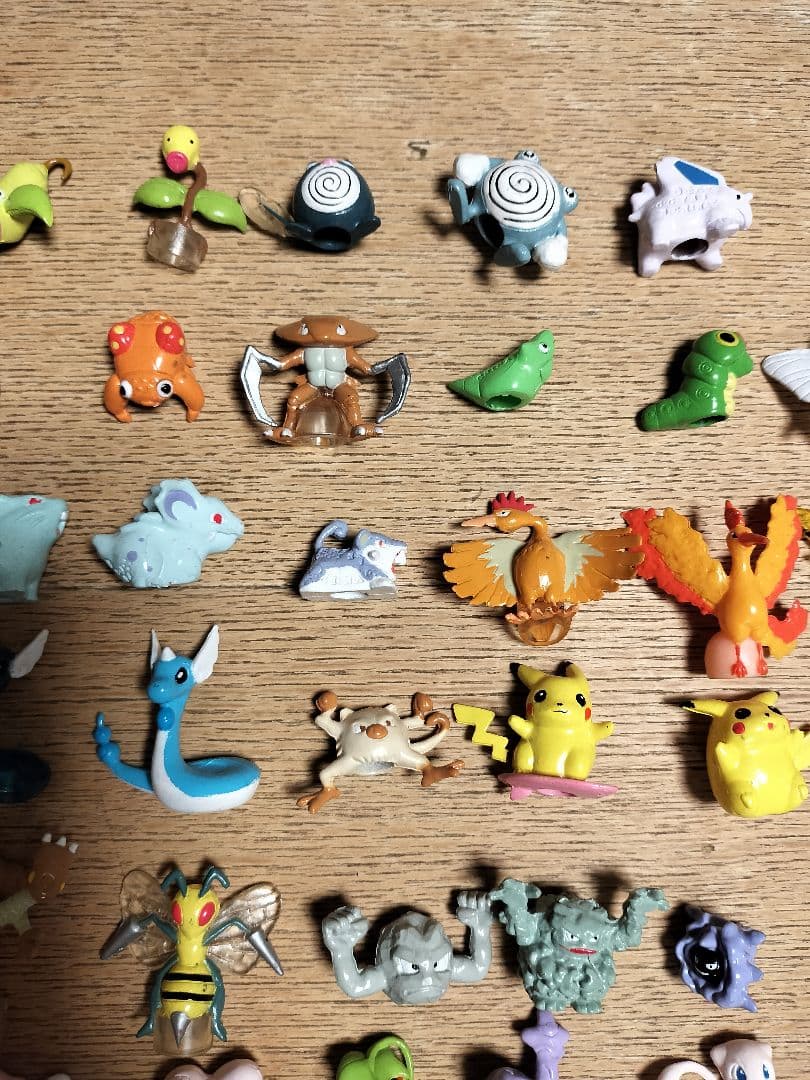 【時間と共に値下げ】希少　ポケモン　キャップ　ミニフィギュア 　セット　レア