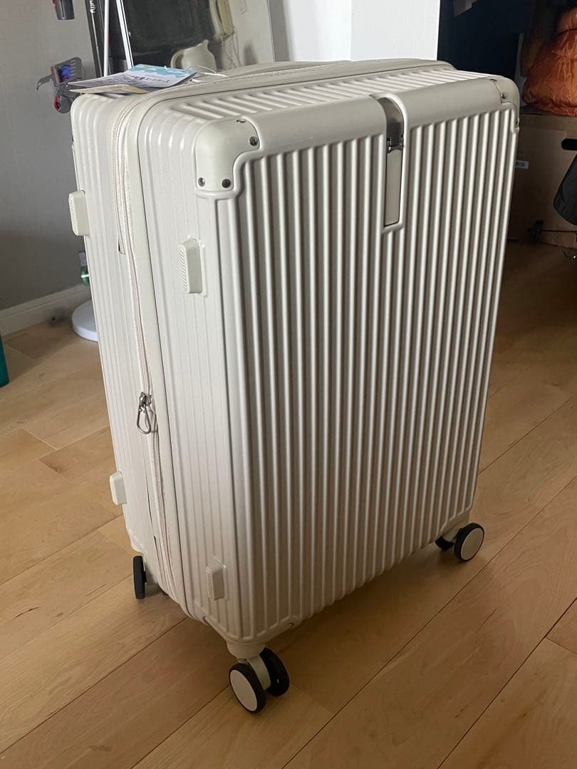【M】全新！！充電できる！スーツケース