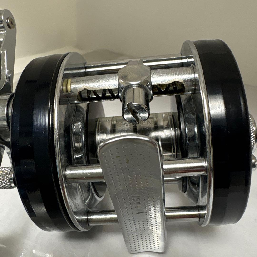 ABU Ambassadeur 5000C ベイトリール