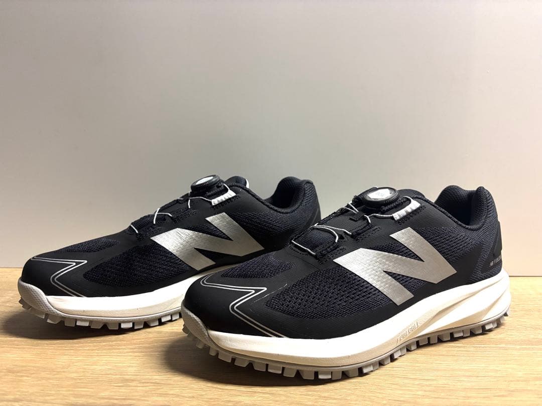 未使用 28cm 2E ニューバランスゴルフシューズ UGS1001F ブラック