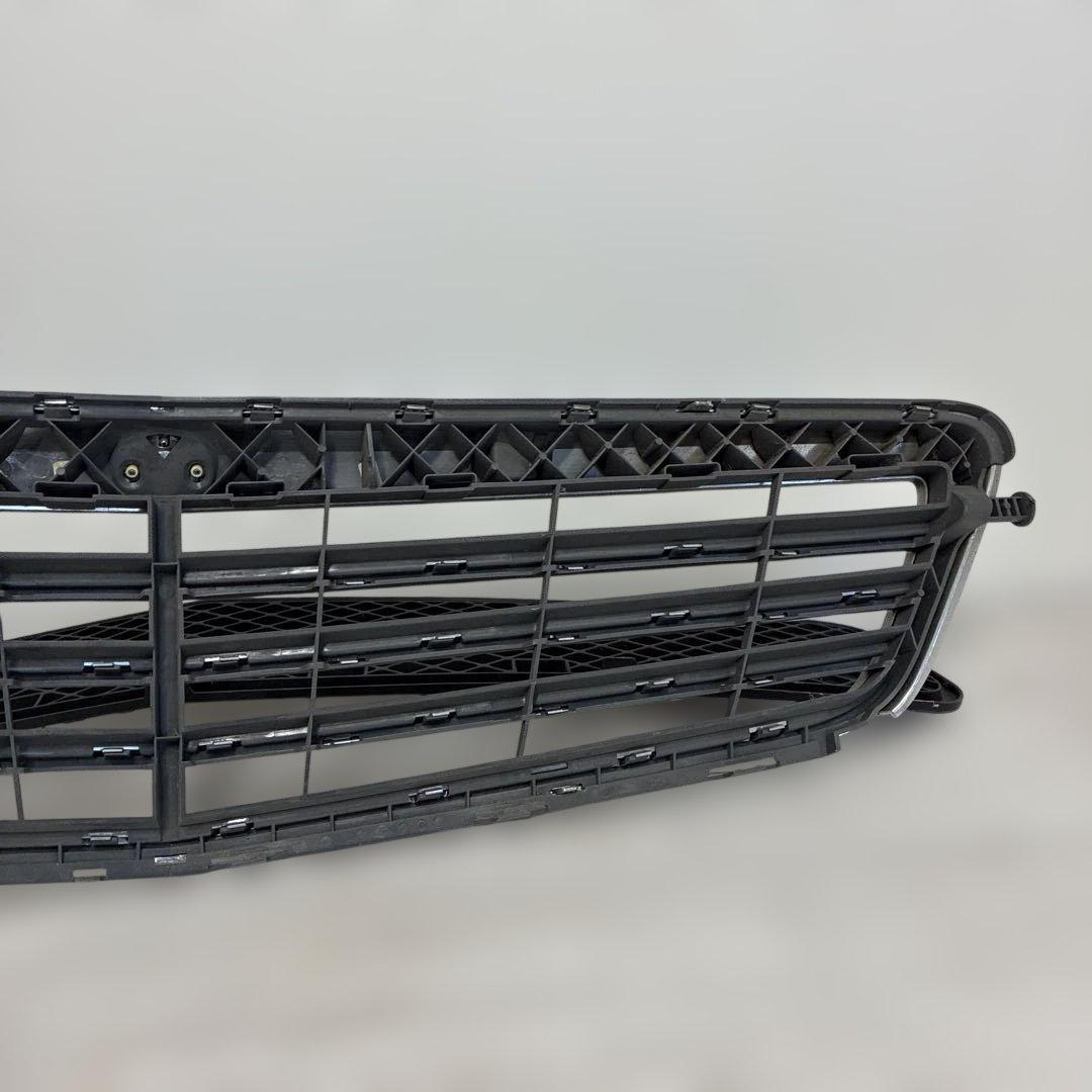 ベンツ　フロントグリル