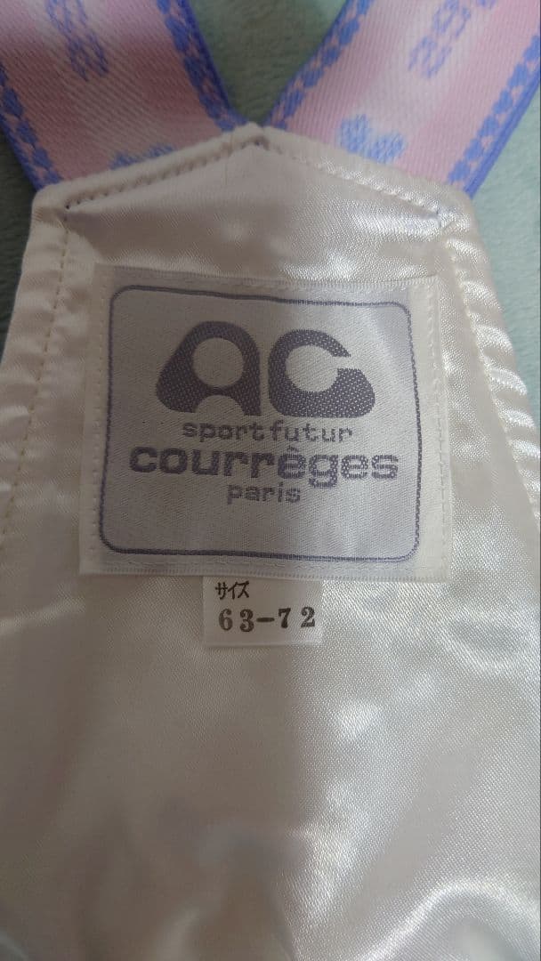 スキーウエアー(女性)上下セット+ 新品長期保管品