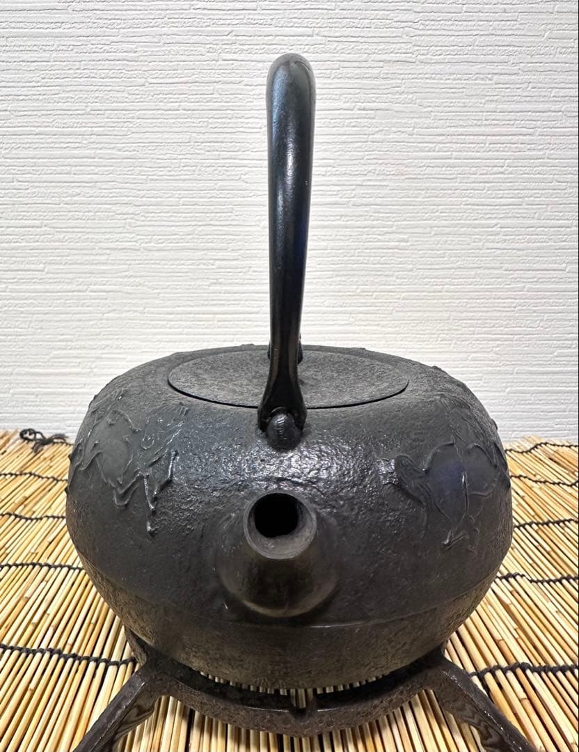 未使用品　南部伝統工芸士 及川寛治作　１３型姥口 馬　南部鉄瓶　南部鉄器　鉄瓶