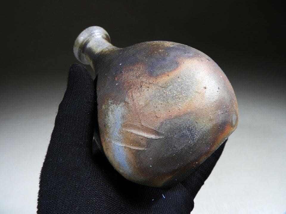 ●貴重 人間国宝 伊勢崎淳 備前焼 徳利 日本酒 栞 共布 共箱 高さ14cm