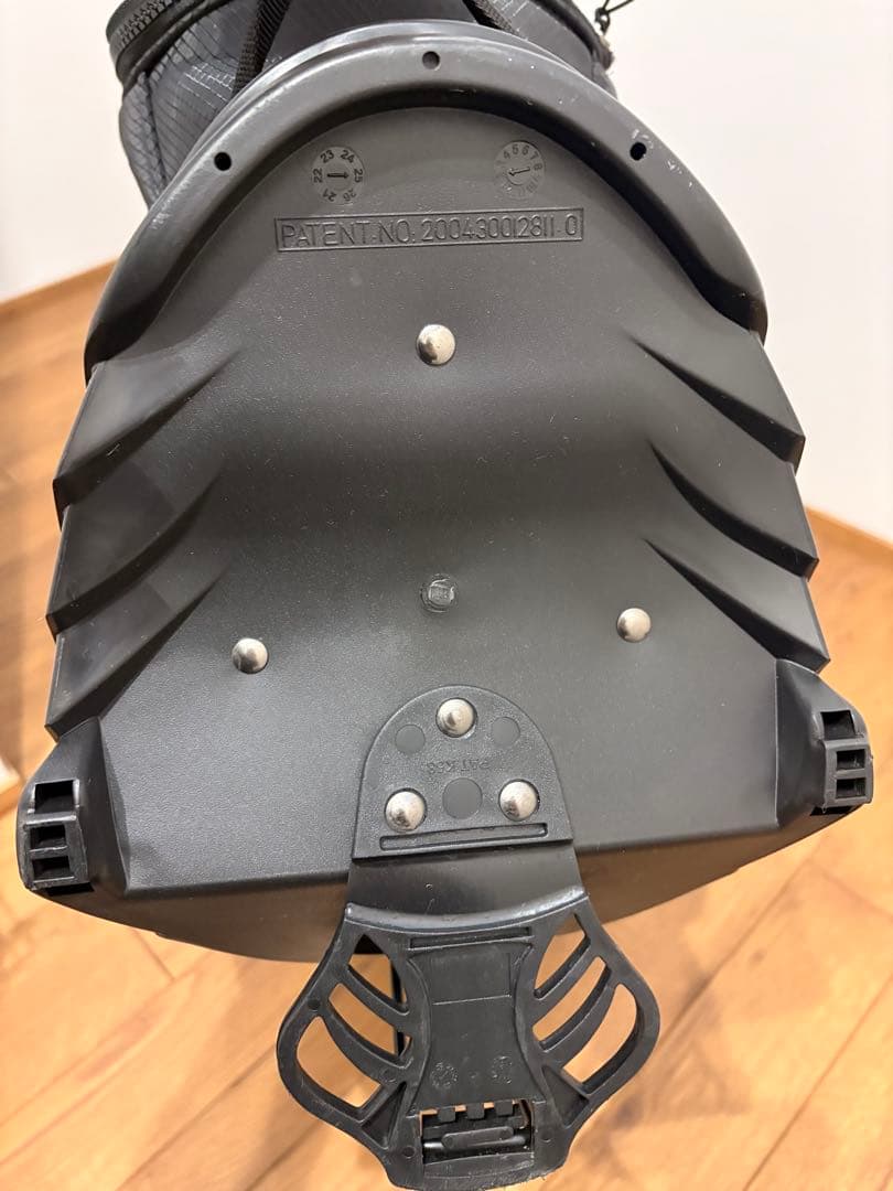 【最終価格早い物勝ち】ブリヂストン ゴルフバッグ スタンド式ブラックCBG423