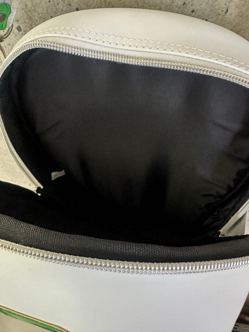 【新品未使用】サイズ(縦:37横:25幅:10)シューズケースラッセルノ2604