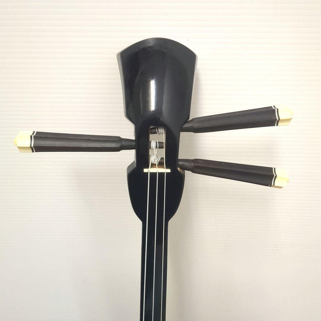 【現状品】沖縄三味線 蛇皮柄 三味線糸付き