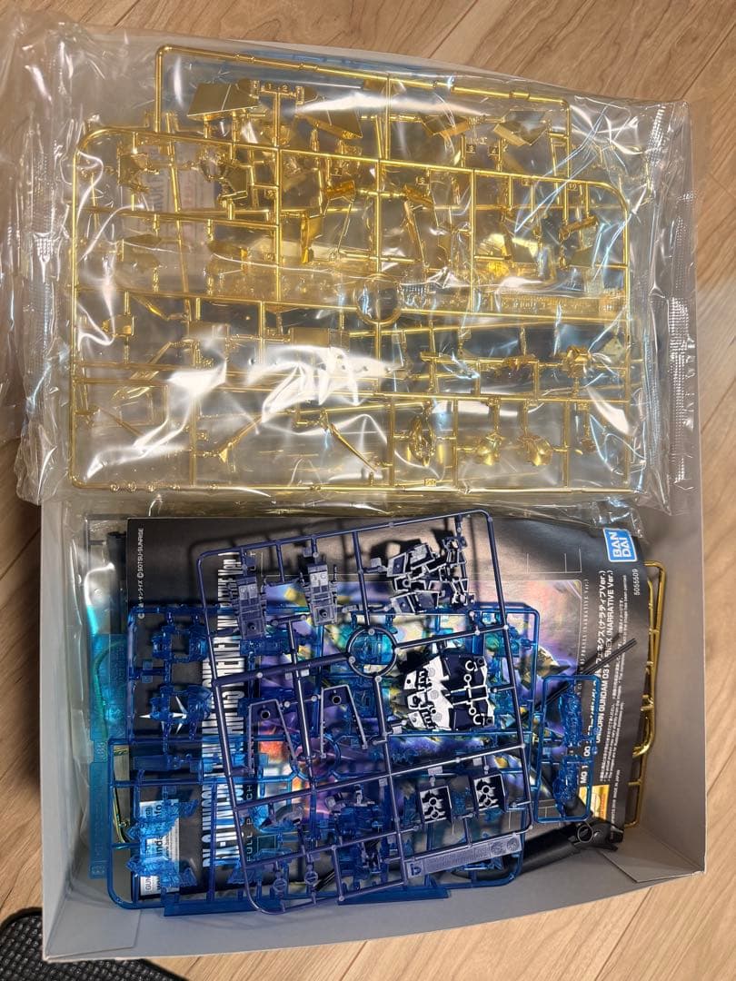 ガンプラ　MG 1/100 フェネクス•ナラティブver