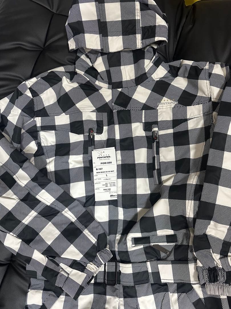 スノーボードウェア　新品タグ付　つなぎ