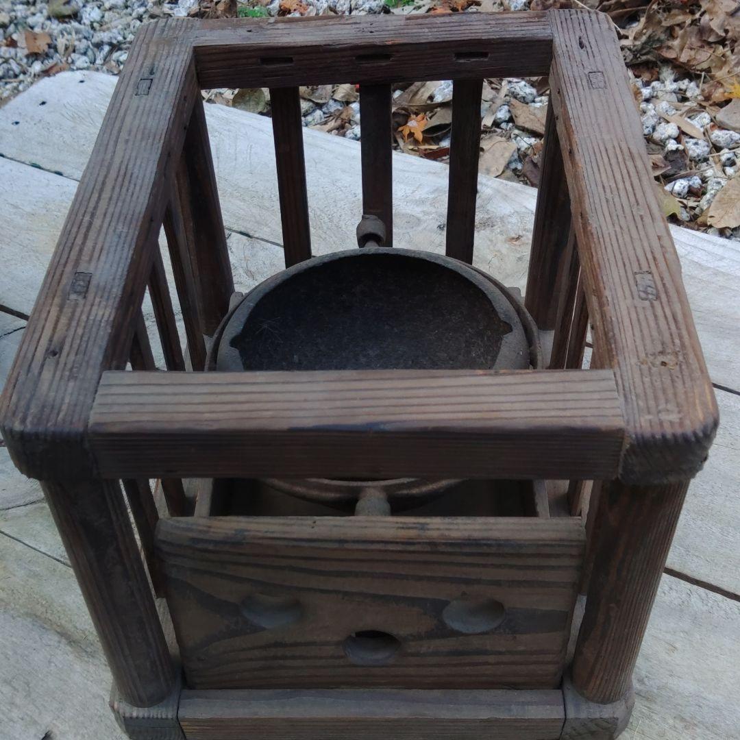 古民具　コタツ　古い暖房器具