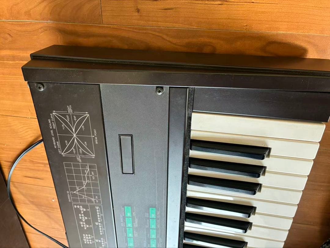 Yamaha DX7 シンセサイザー ケース付き 通電確認済み
