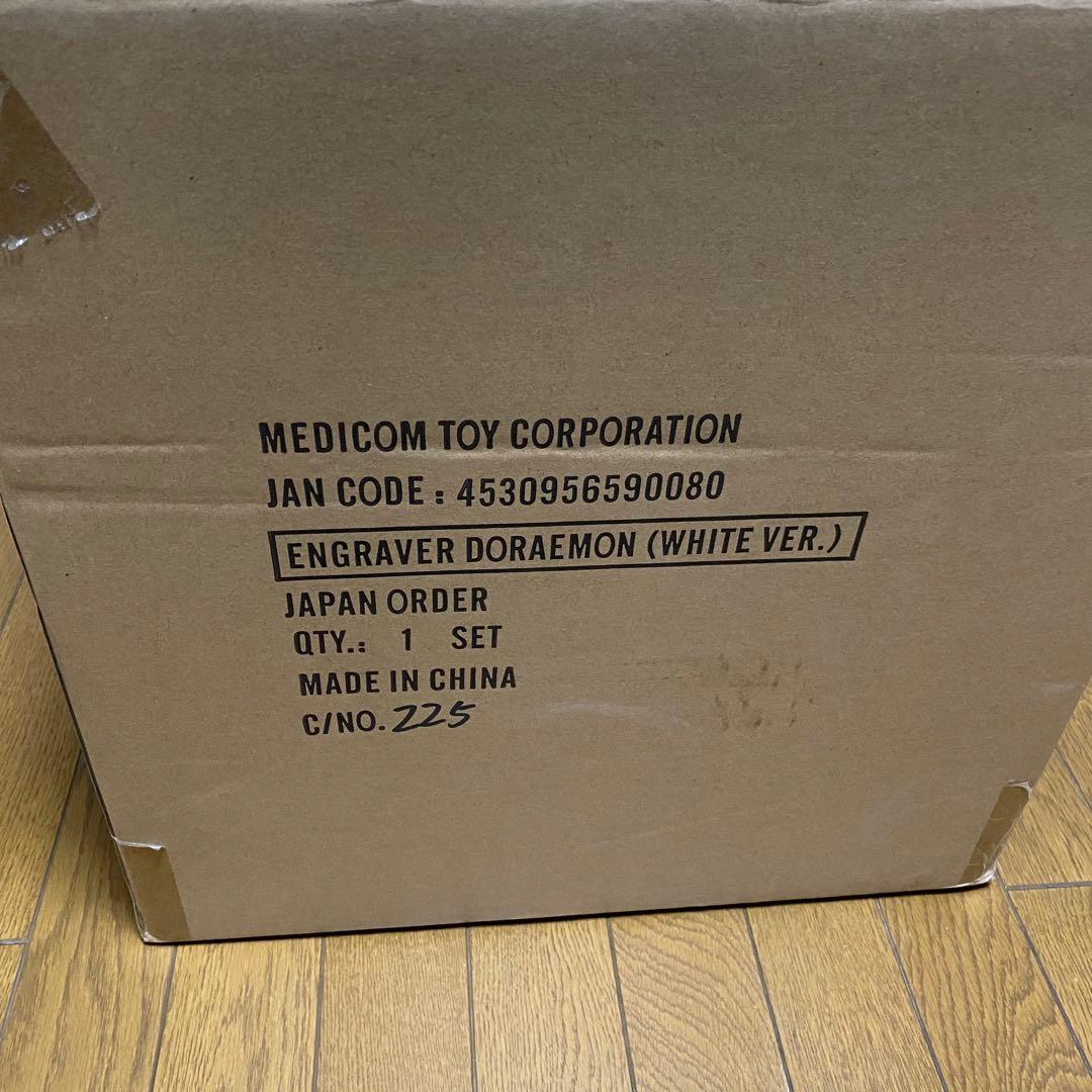 ドラえもん 彫刻家 メディコムトイ