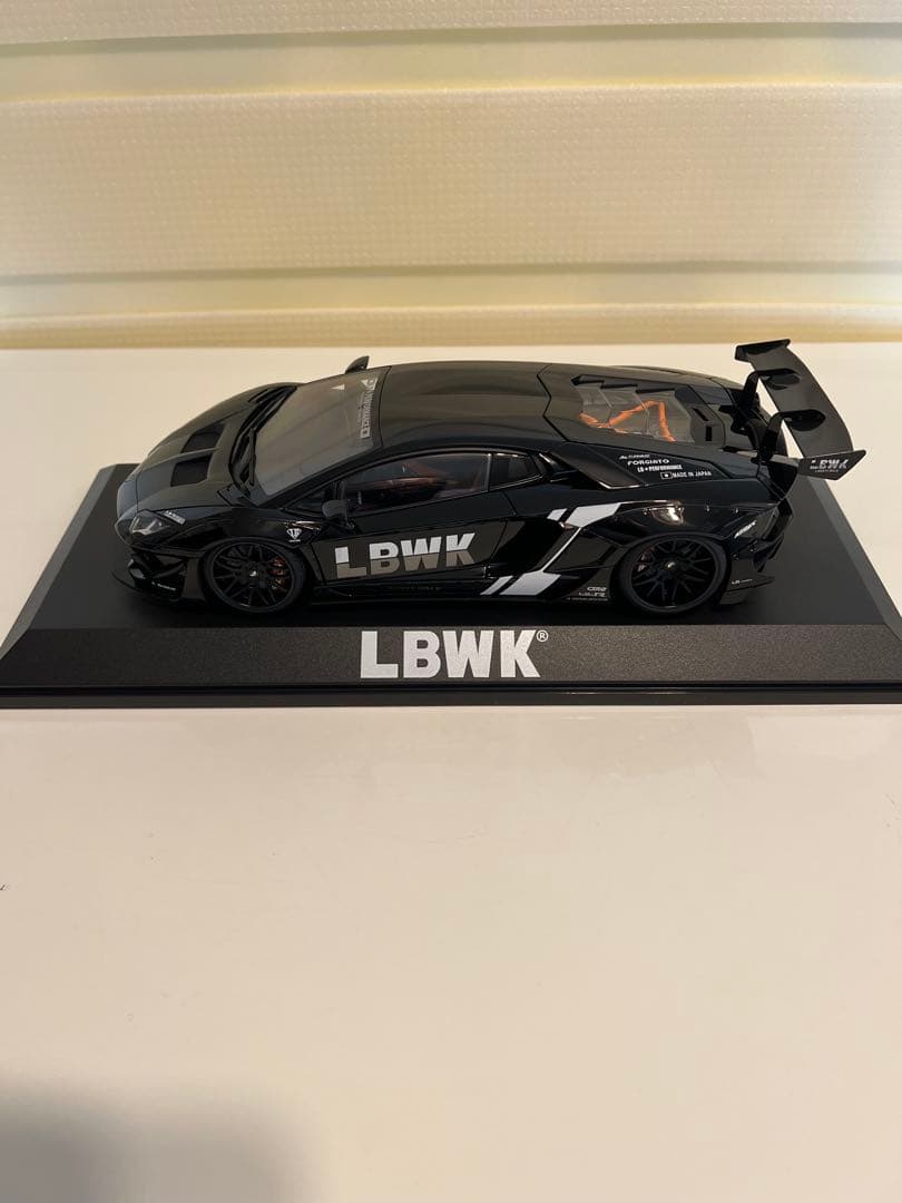 オートアート LBWK Lamborghini Aventador 1/18