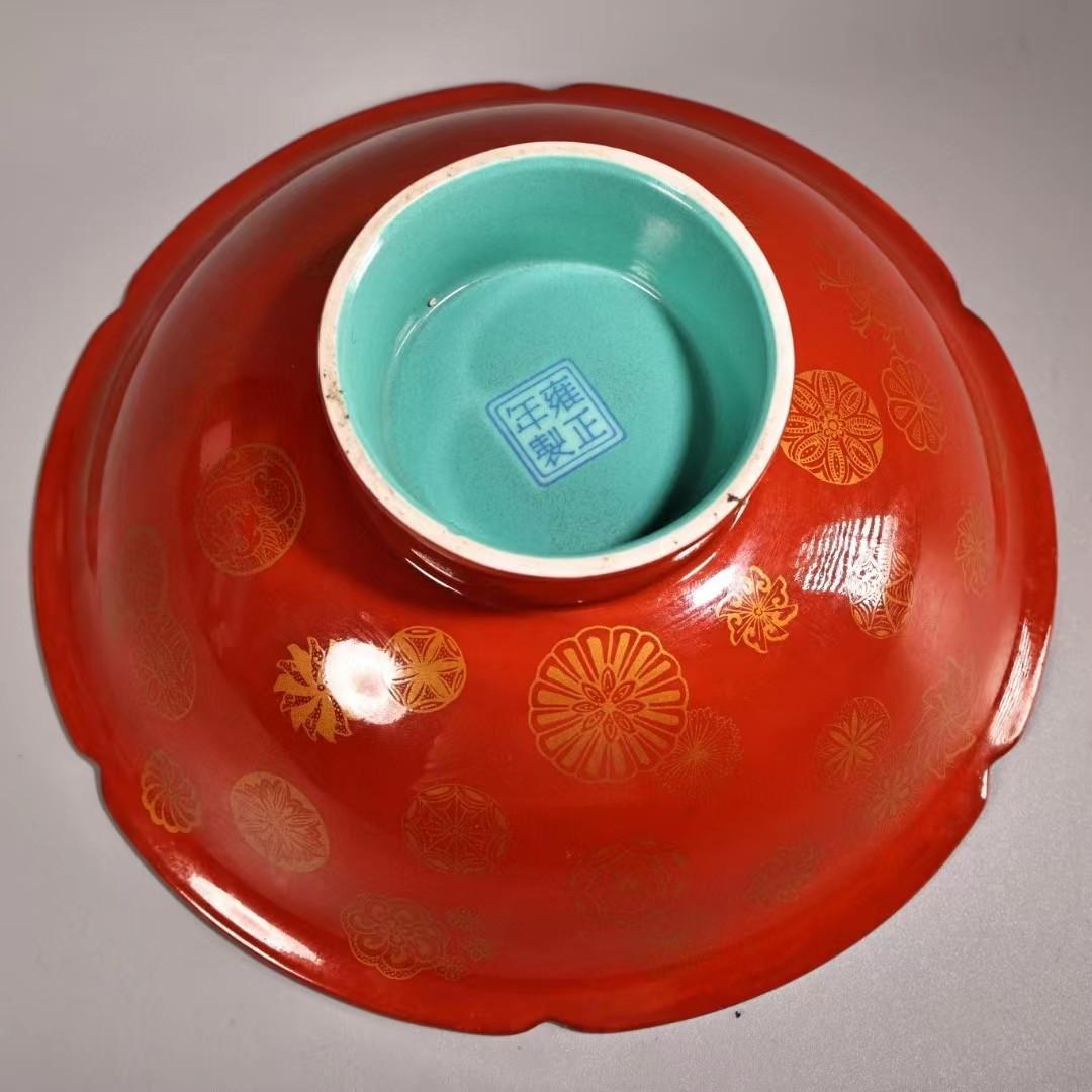 中国古美術・珍蔵七宝彩と粉彩・赤釉と描金磁器の碗・純手描き・箱付・置物・観賞皿