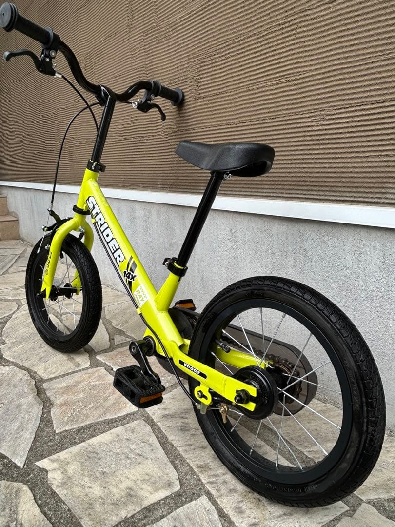 美品 ストライダー限定色 STRIDER 14X ライムイエロー 幼児自転車