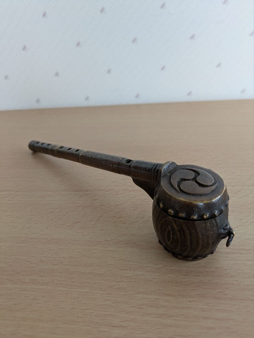 矢立　太鼓型　三つ巴模様