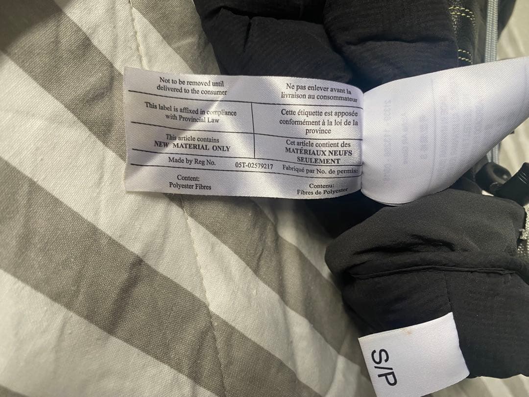 美品　最強　アークテリクス 手袋　スノボー　ゴアテックス　プリマロフト