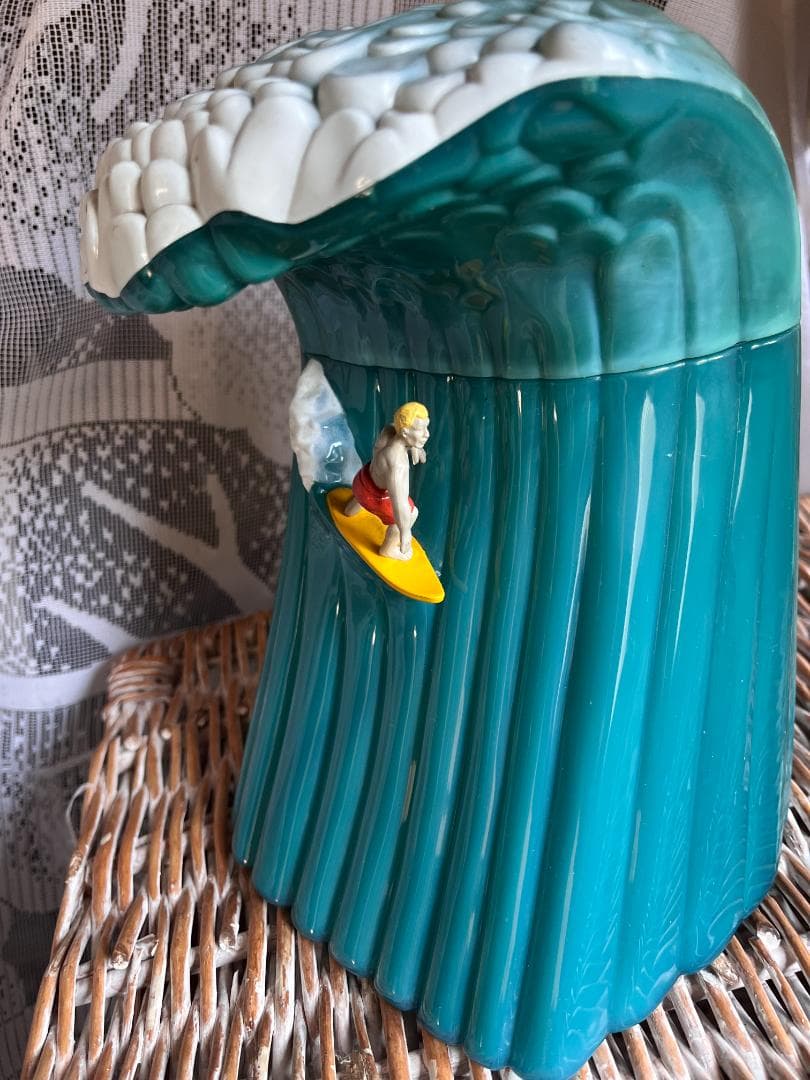 WAVE COOKIE JAR★ビーチボーイズ★サーフィンソング3曲が流れる