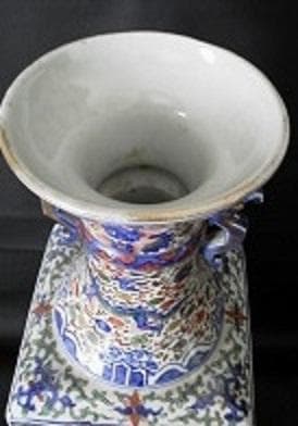 ＊中国古美術/五彩纏枝賢人龍紋隻耳四方大瓶（款：大明萬歴年製）